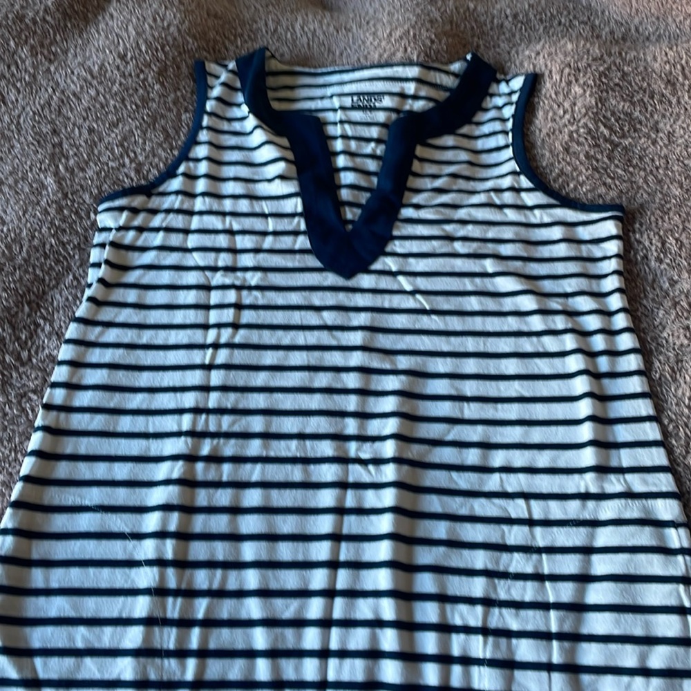 Sleeveless dress